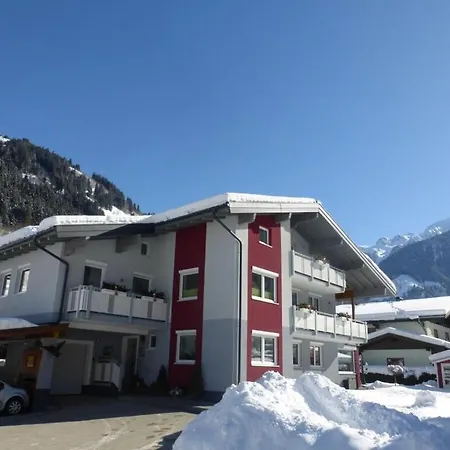Holiday home Present In Fusch Fusch an der Grossglocknerstrasse